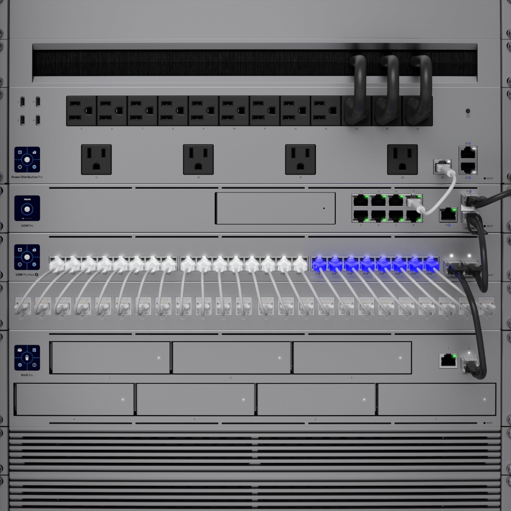 UBNT USW-Pro-Max-24-PoE-EU UBNT UniFi USW-Pro-Max-24-PoE-EU 24 Port PoE++ 2.5G Yönetilebilir Switch ürün görseli 8 - wifidepo